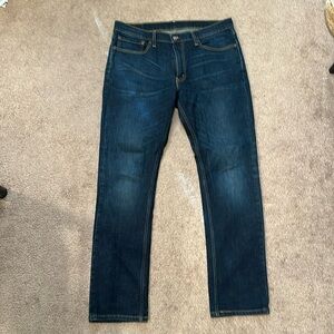 Men’s Levi’s 511 size 36x32 dark color jeans